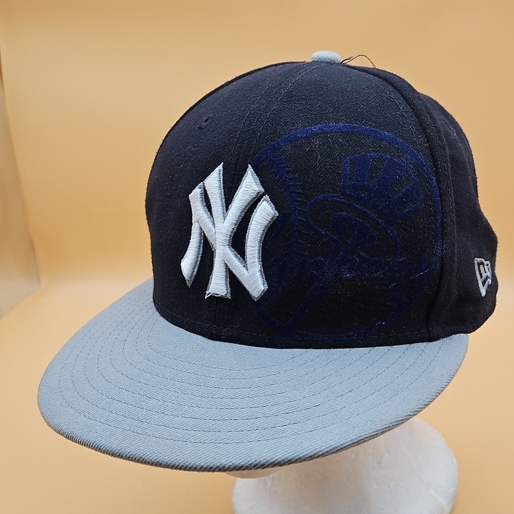 New York Yankees Hat Cap New Era Fitted Size‎ 7 Shadow Logo 59Fifty MLB Baseball